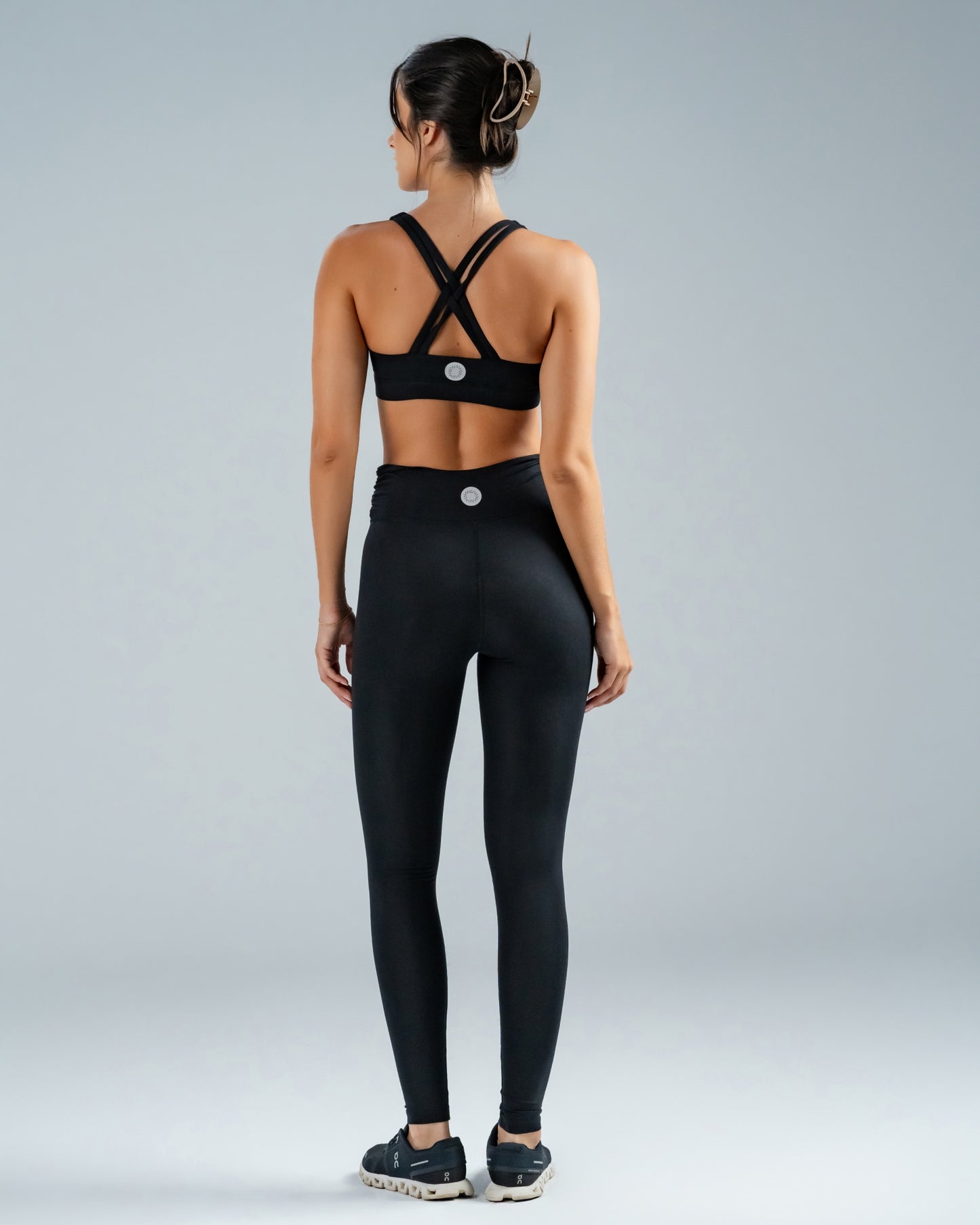 V-Line Onyx Sports Bra