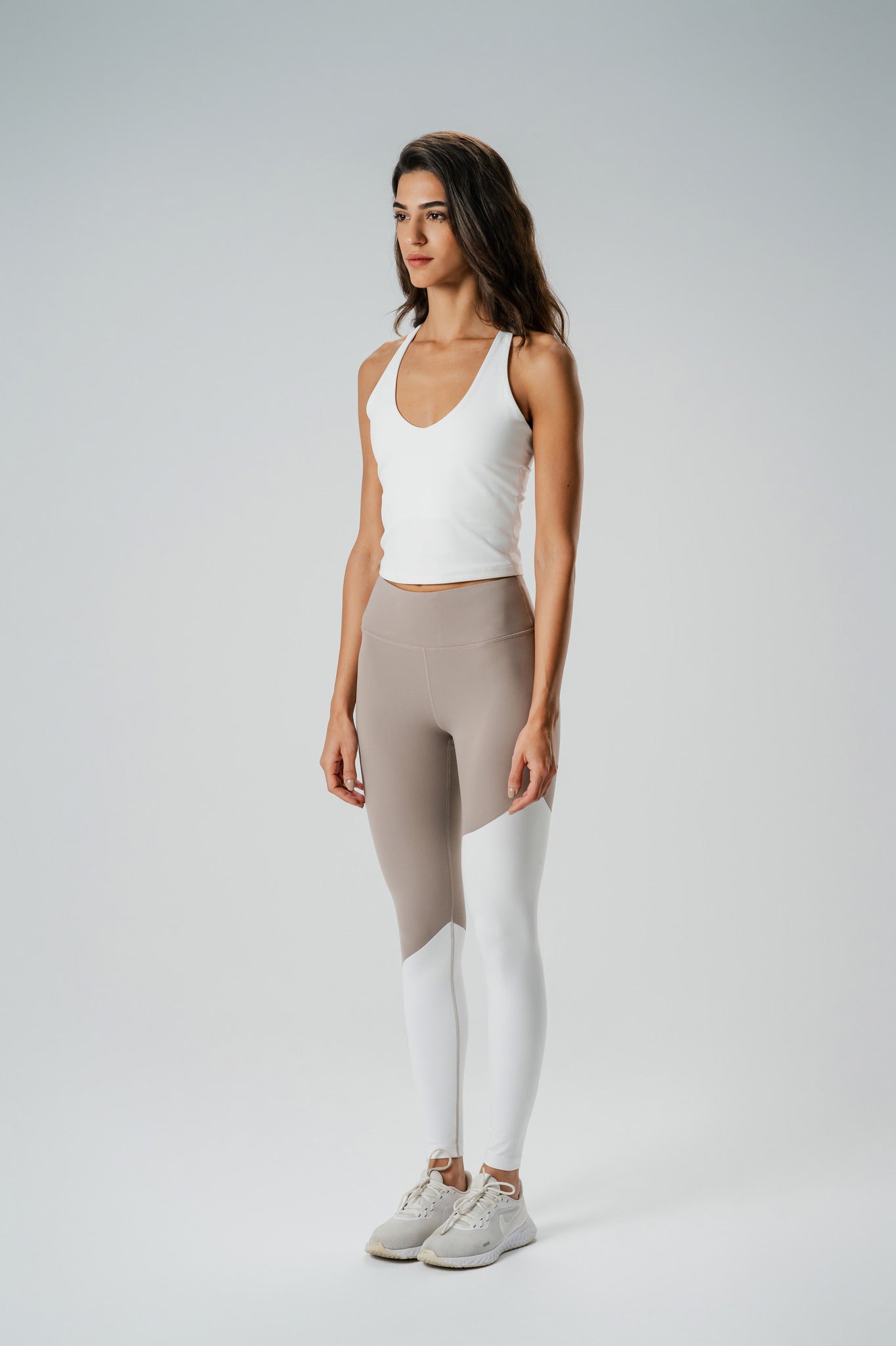 Beige & White Color Block Leggings