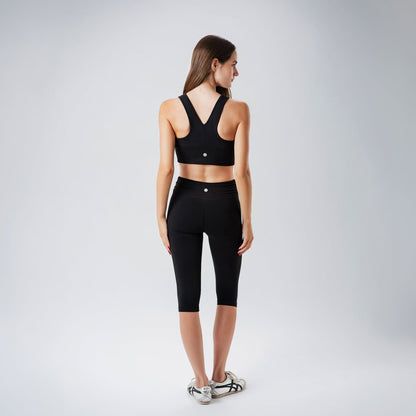 Ripple Black Capris Leggings